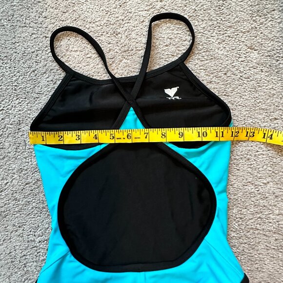 TYR | Women’s Solid Diamondfit Reversible One Piece Swimsuit | Blk, Blue… - Picture 7 of 11